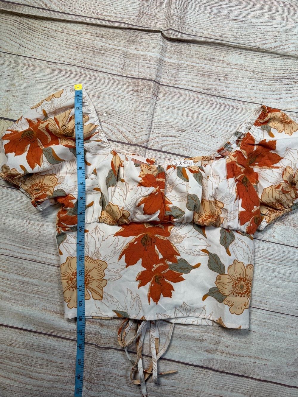 Floral Puff‎ Sleeve Cottage Babydoll Cropped Top Cutaway Tie Back - White & Rust - Picture 4 of 7